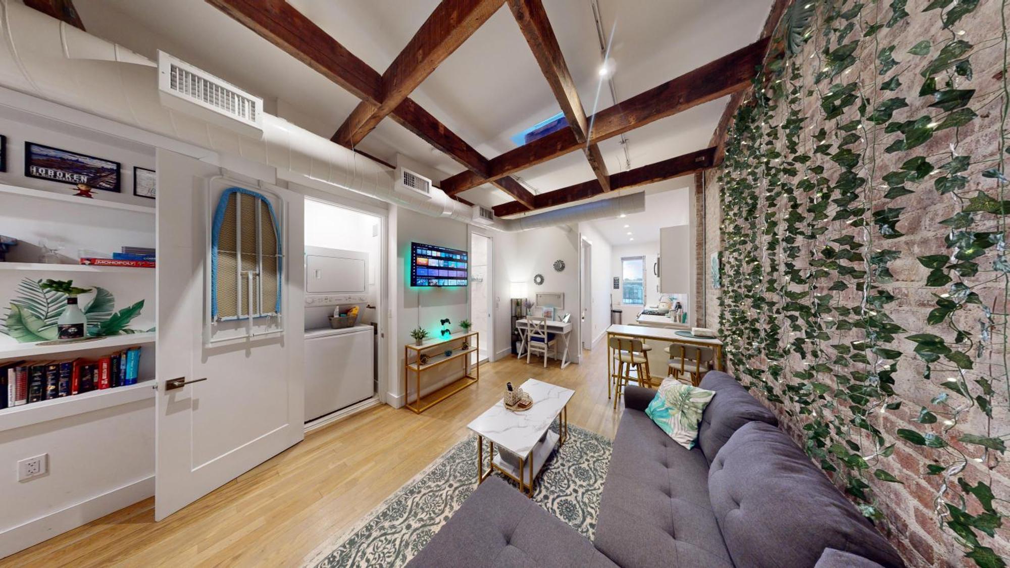 Chic Penthouse 15 Minutes From Nyc - Bus Stop At Doorstep Hoboken Exterior foto
