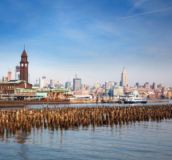 Chic Penthouse 15 Minutes From Nyc - Bus Stop At Doorstep Hoboken Exterior foto